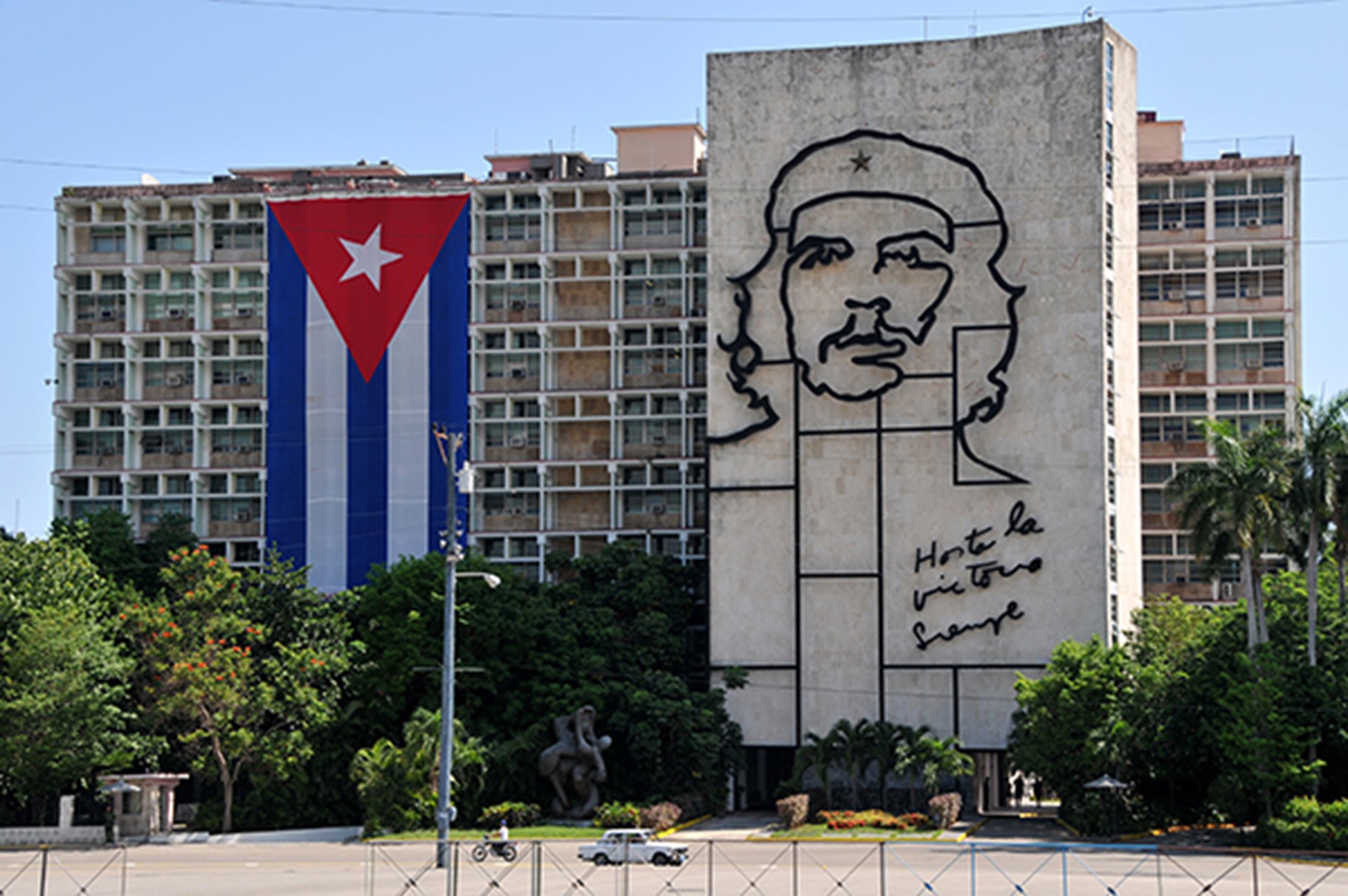 Wander Cuba Day 8 Plaza de la revolucion Che